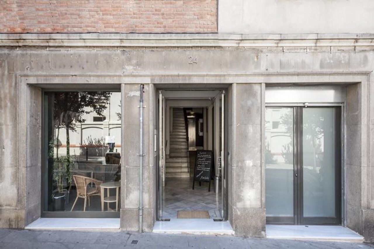 Dingdong Fira 3* Barcelone